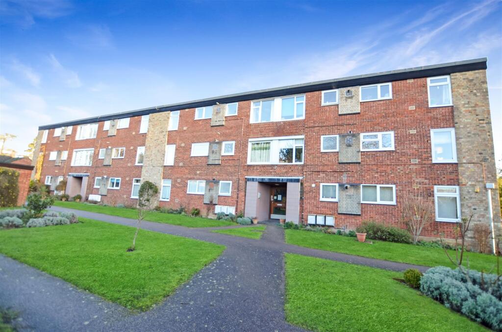 2 bed Apartment for rent in Cambridge. From Cooke Curtis & Co - Cambridge 2 bed Apartment for rent in Cambridge. From Cooke Curtis & Co - Cambridge