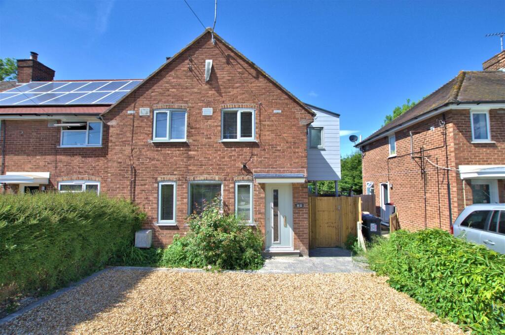 3 bed Semi Detached for rent in Harlton. From Cooke Curtis & Co - Cambridge 3 bed Semi Detached for rent in Harlton. From Cooke Curtis & Co - Cambridge