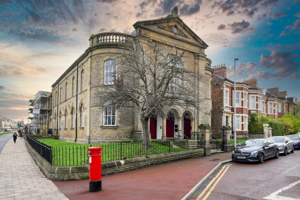 2 bed Apartment for rent in Gateshead. From Andrew Craig - Low Fell