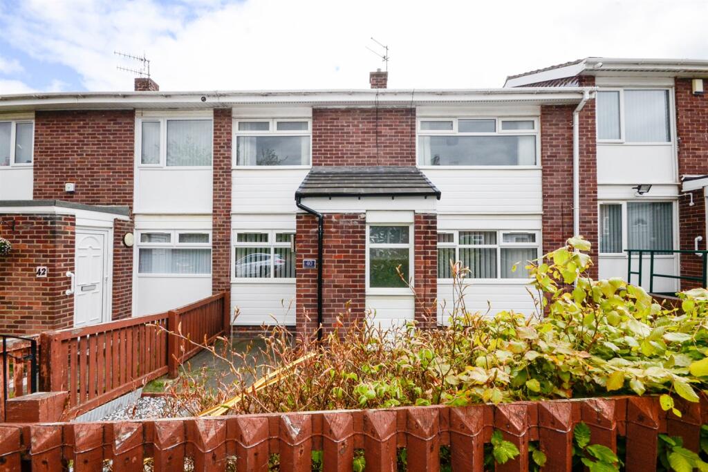 2 bed Mid Terraced House for rent in Hebburn. From Andrew Craig - Low Fell