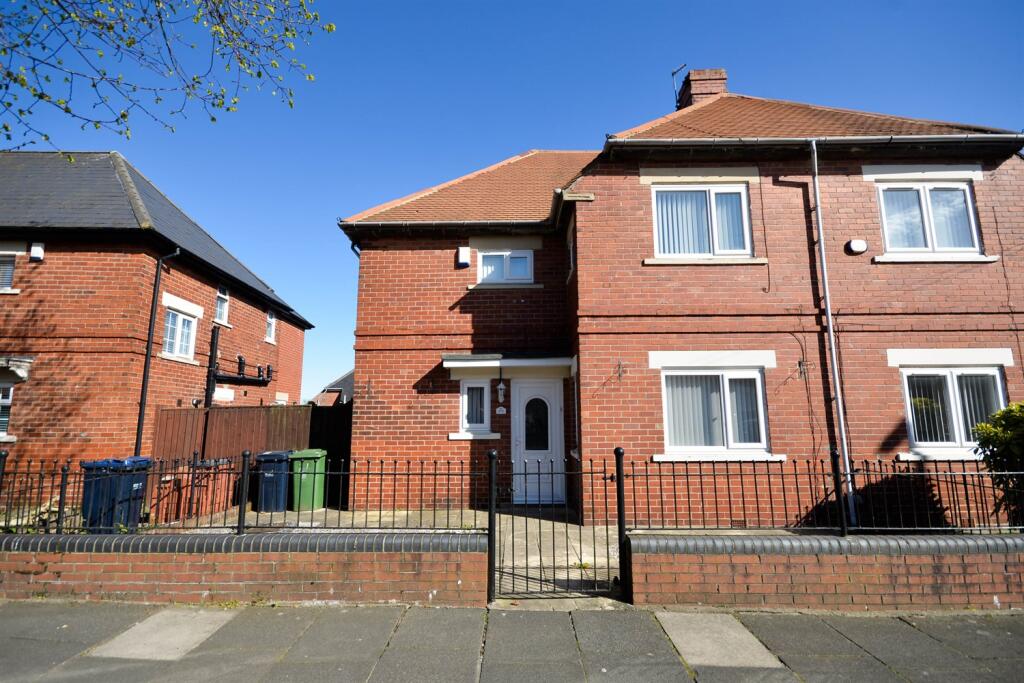 3 bed Semi Detached for rent in Gateshead. From Andrew Craig - Low Fell