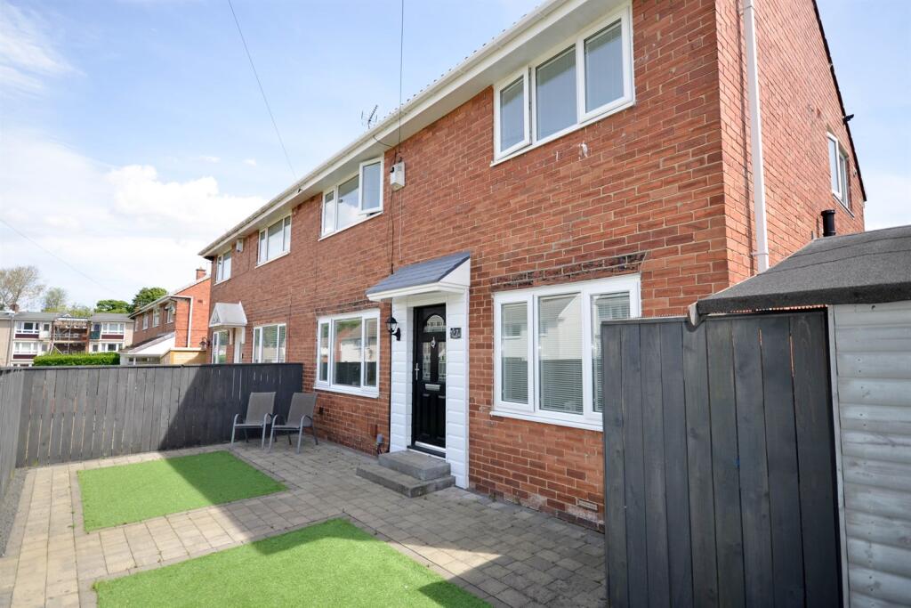 3 bed Semi Detached for rent in Springwell. From Andrew Craig - Low Fell 3 bed Semi Detached for rent in Springwell. From Andrew Craig - Low Fell