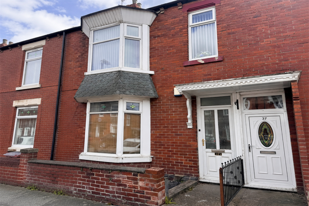 3 bed 1st Floor Flat for rent in South Shields. From Andrew Craig - Low Fell 3 bed 1st Floor Flat for rent in South Shields. From Andrew Craig - Low Fell