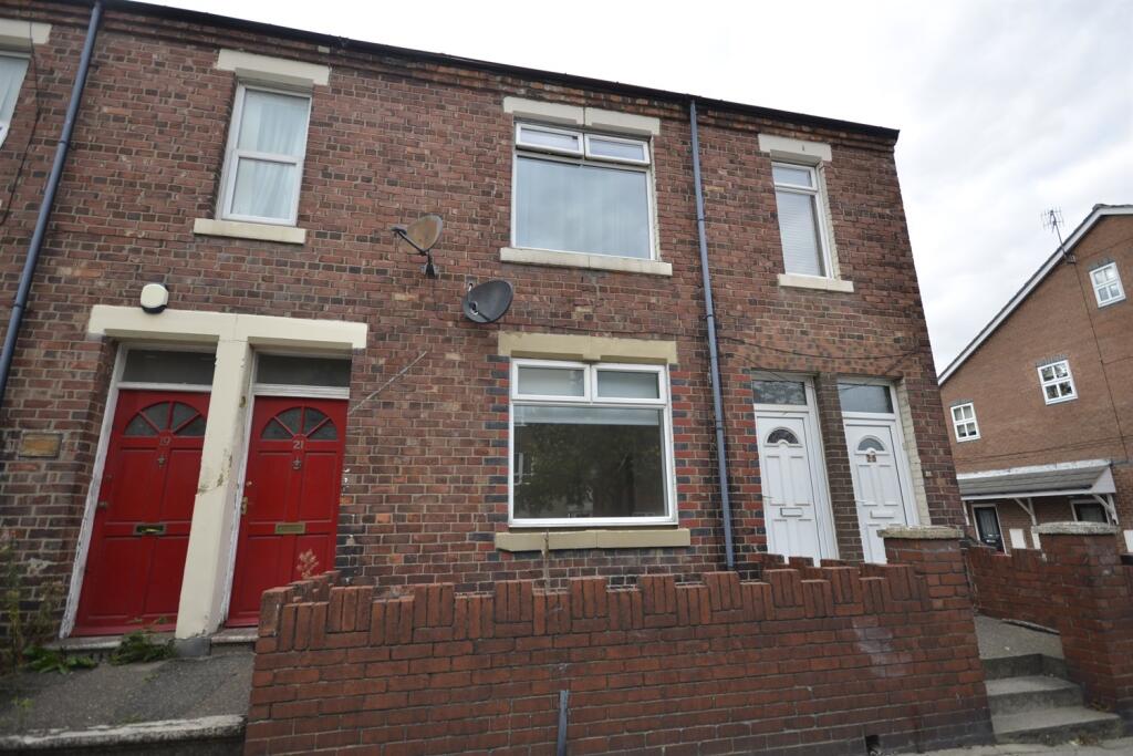 2 bed 1st Floor Flat for rent in Kibblesworth. From Andrew Craig - Low Fell