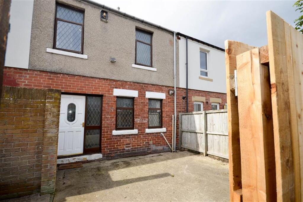 2 bed Mid Terraced House for rent in Springwell. From Andrew Craig - Low Fell