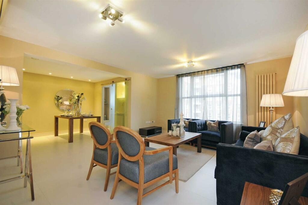 3 bed Apartment for rent in Hampstead. From Wayne and Silver Ltd
