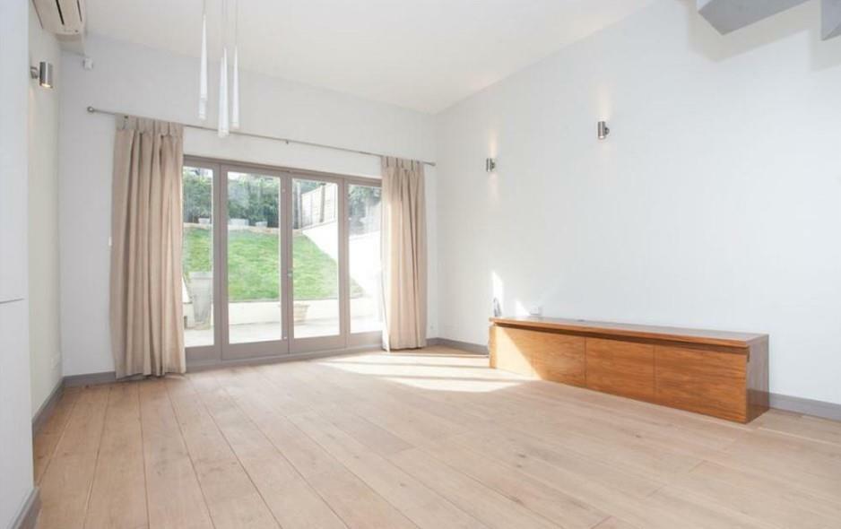 2 bed Detached House for rent in Hampstead. From Wayne and Silver Ltd