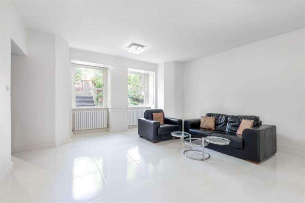 2 bed Flat for rent in Hampstead. From Wayne and Silver Ltd