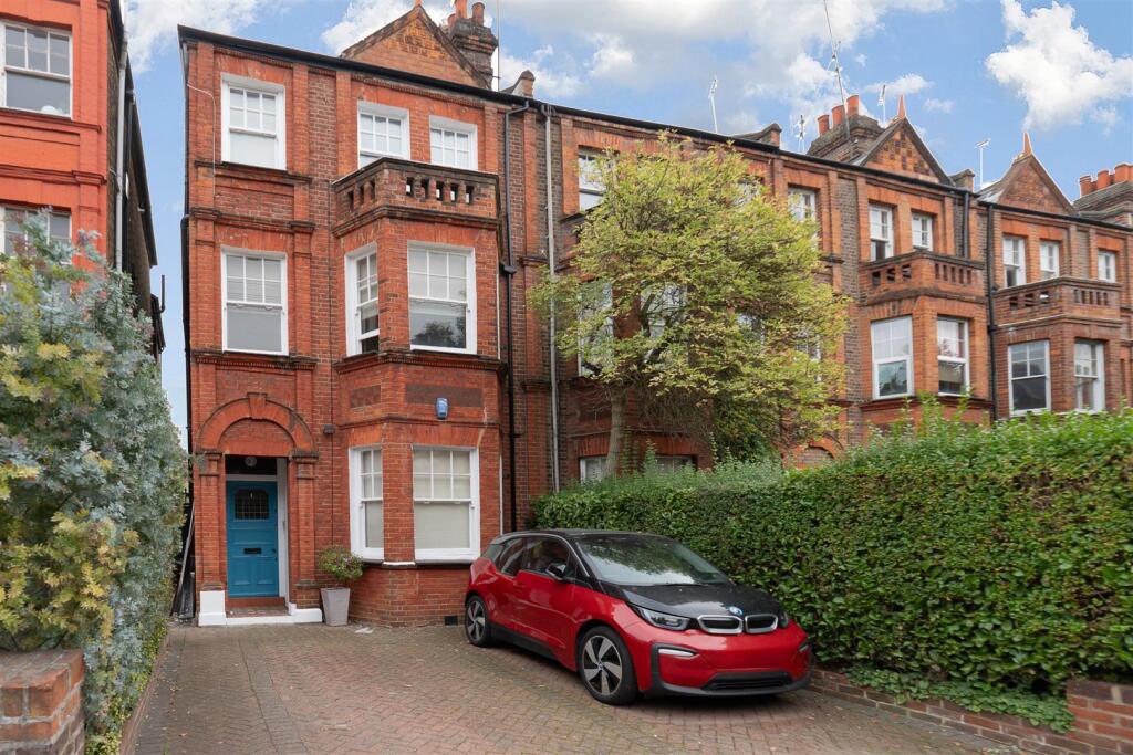 6 bed Detached for rent in London. From Wayne & Silver - Hampstead 6 bed Detached for rent in London. From Wayne & Silver - Hampstead