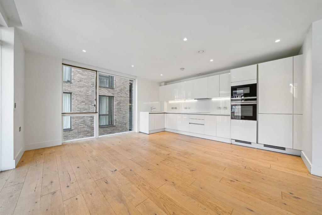3 bed Apartment for rent in Paddington. From Wayne & Silver - Hampstead