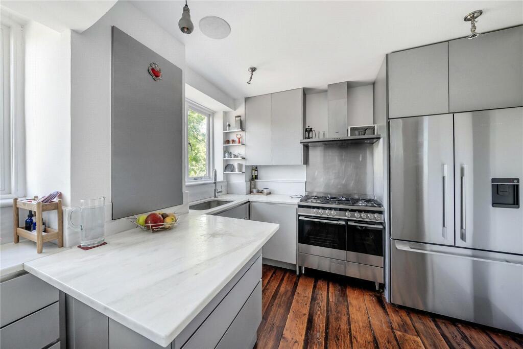 2 bed Apartment for rent in Hampstead. From Wayne & Silver - Hampstead