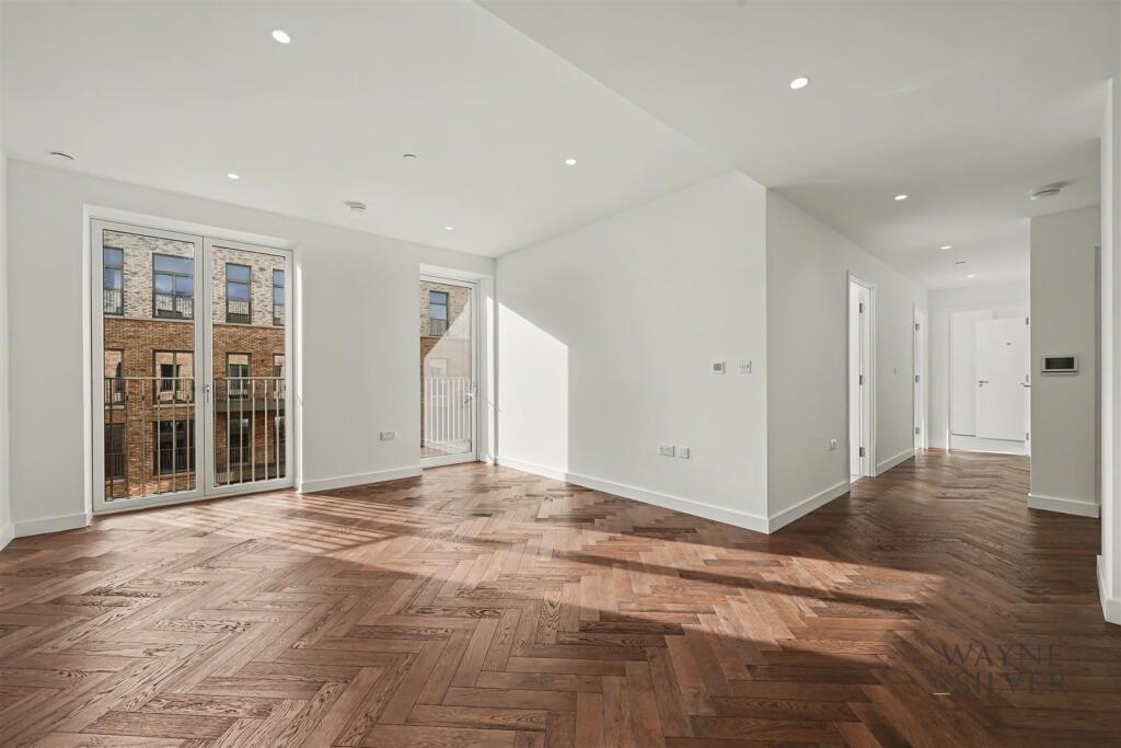 3 bed Apartment for rent in Willesden. From Wayne & Silver - Hampstead