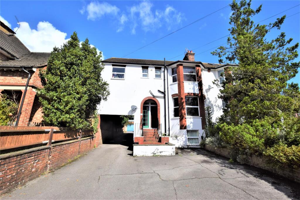 1 bed Apartment for rent in Watford. From Warren Anthony Estate Agents