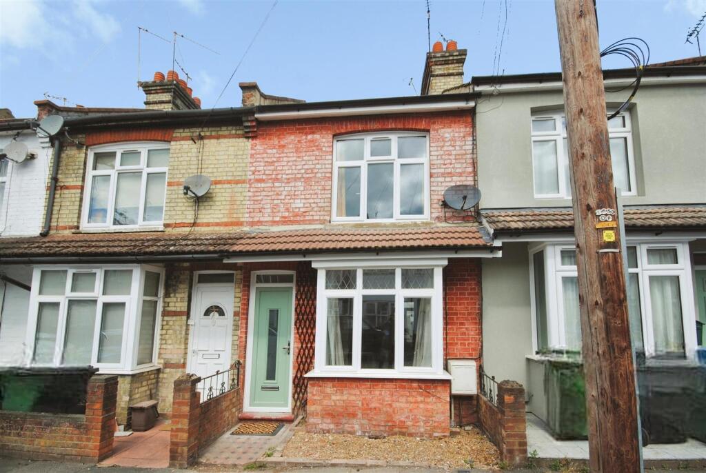 3 bed Mid Terraced House for rent in Watford. From Warren Anthony Estate Agents 3 bed Mid Terraced House for rent in Watford. From Warren Anthony Estate Agents