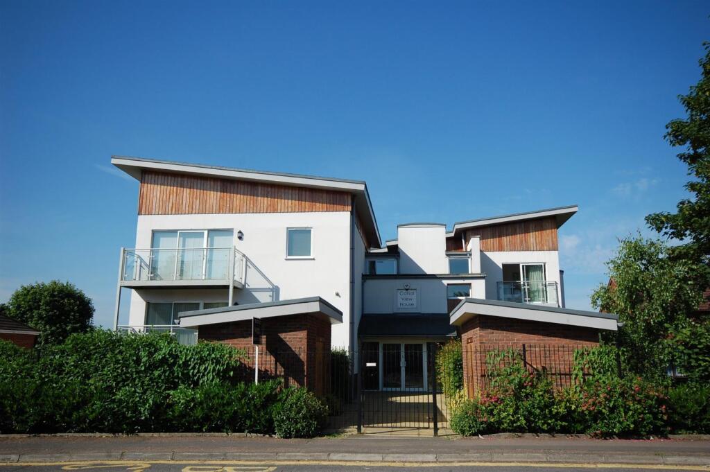 2 bed Apartment for rent in Pimlico. From Warren Anthony Estate Agents 2 bed Apartment for rent in Pimlico. From Warren Anthony Estate Agents