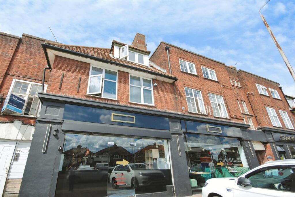 4 bed Studio for rent in Watford. From Warren Anthony Estate Agents 4 bed Studio for rent in Watford. From Warren Anthony Estate Agents