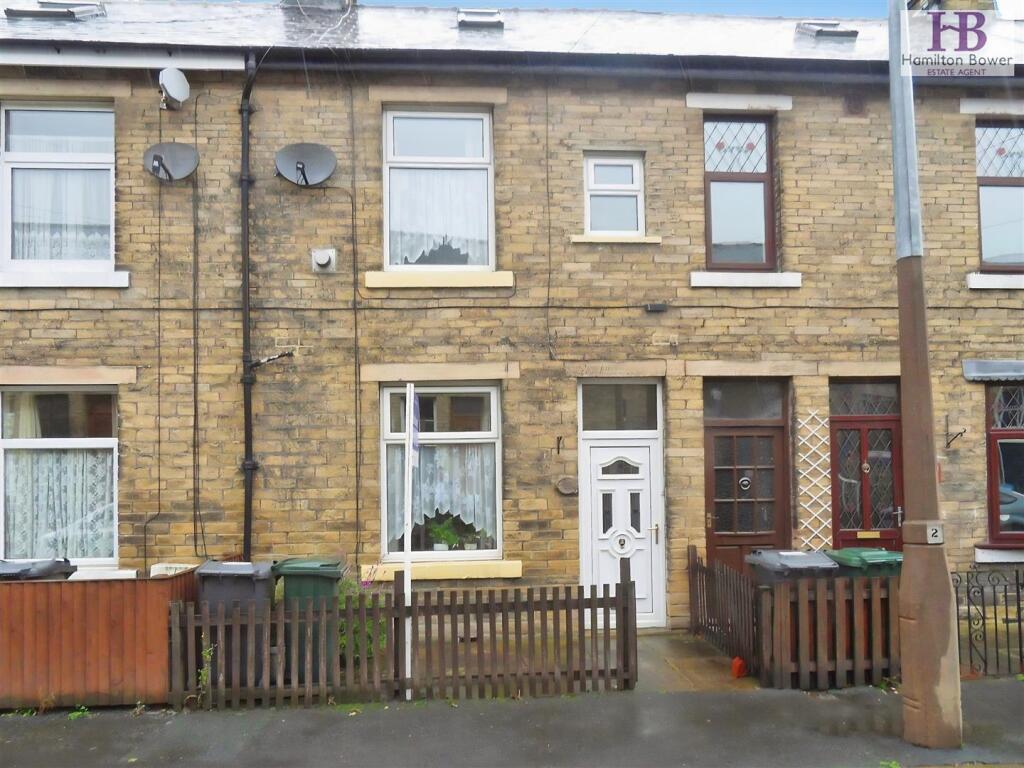 3 bed Mid Terraced House for rent in Shipley. From Hamilton Bower - Shipley
