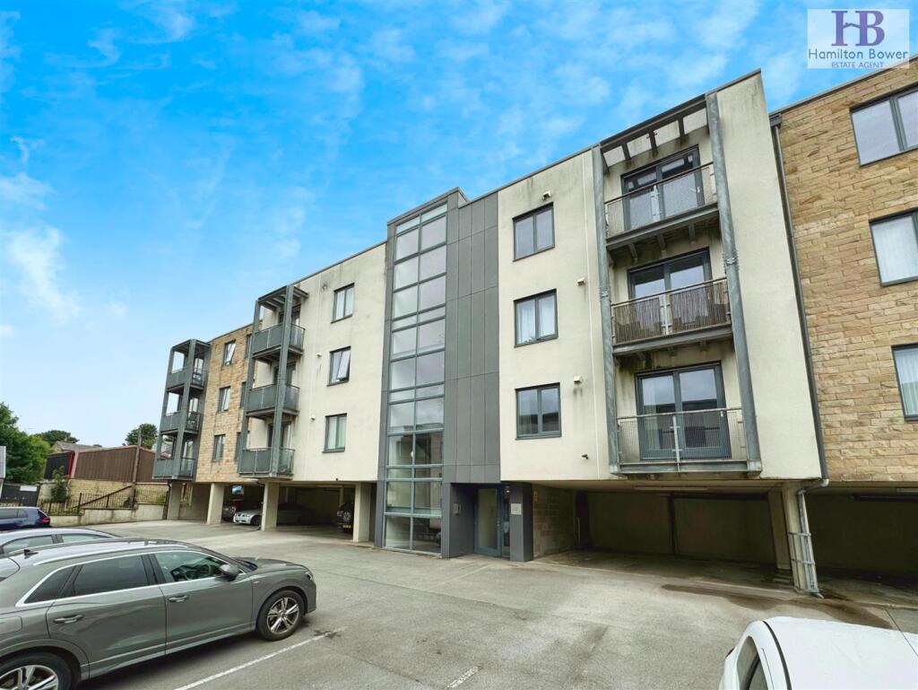 2 bed Apartment for rent in Baildon. From Hamilton Bower - Shipley 2 bed Apartment for rent in Baildon. From Hamilton Bower - Shipley