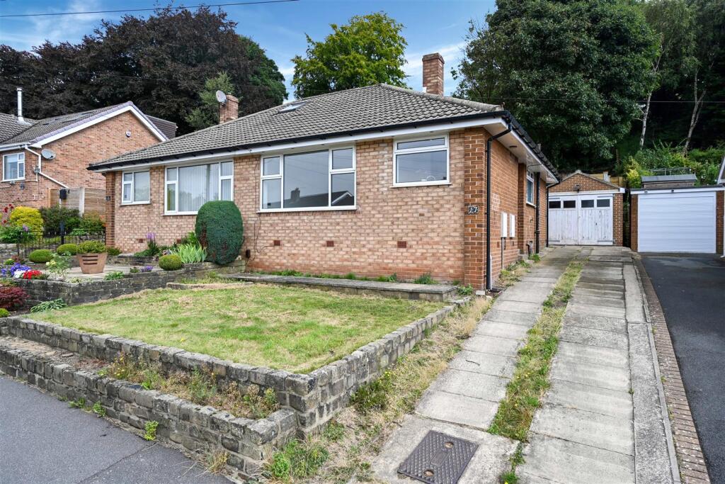 2 bed Semi-detached bungalow for rent in Yeadon. From Hunters - Yeadon