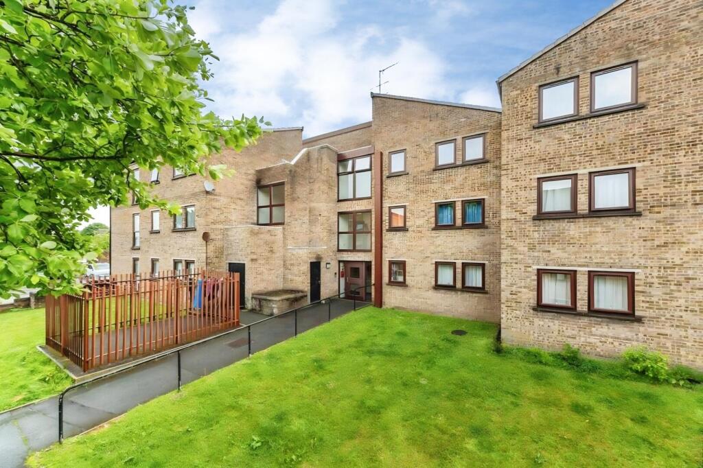 1 bed 1st Floor Flat for rent in Leeds. From Hunters - Yeadon