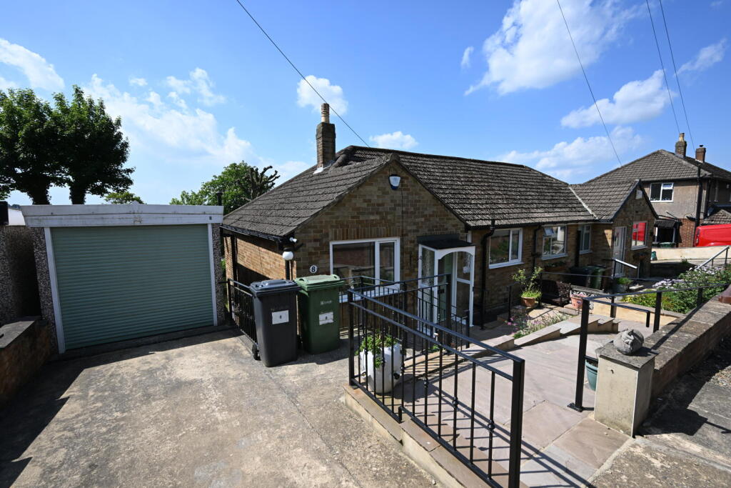 2 bed Semi-detached bungalow for rent in Yeadon. From Hunters - Yeadon