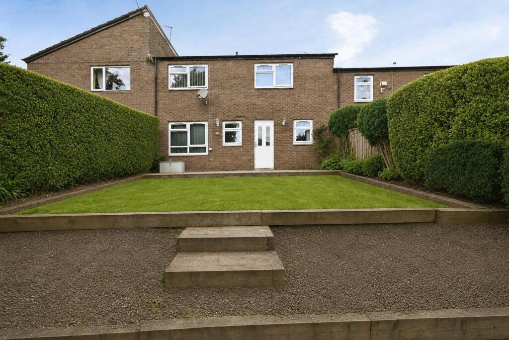 2 bed Mid Terraced House for rent in Leeds. From Hunters - Yeadon