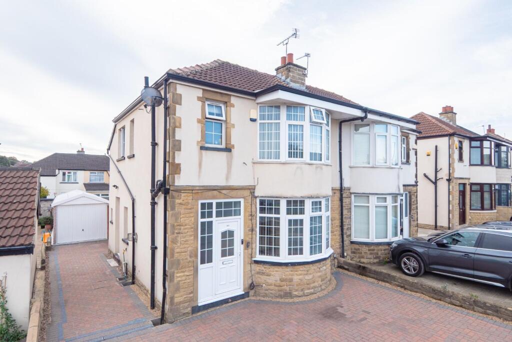 3 bed Semi Detached for rent in Pudsey. From Hunters - Pudsey 3 bed Semi Detached for rent in Pudsey. From Hunters - Pudsey