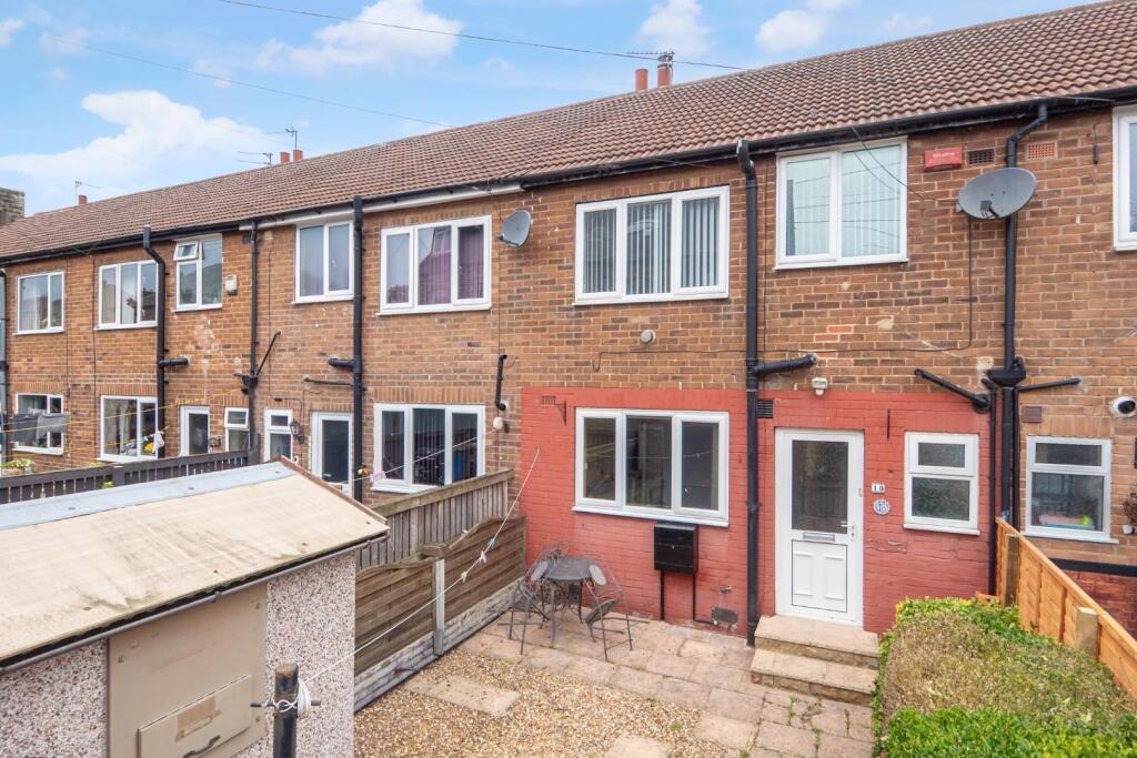3 bed Mid Terraced House for rent in Troydale. From Hunters - Pudsey