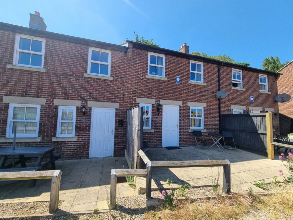 2 bed Mid Terraced House for rent in Whitby. From Henderson Property Services - Whitby