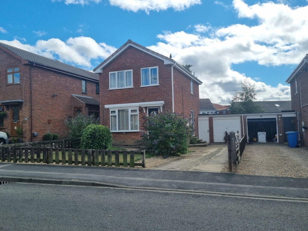 3 bed Detached for rent in Stainsacre. From Henderson Property Services - Whitby 3 bed Detached for rent in Stainsacre. From Henderson Property Services - Whitby