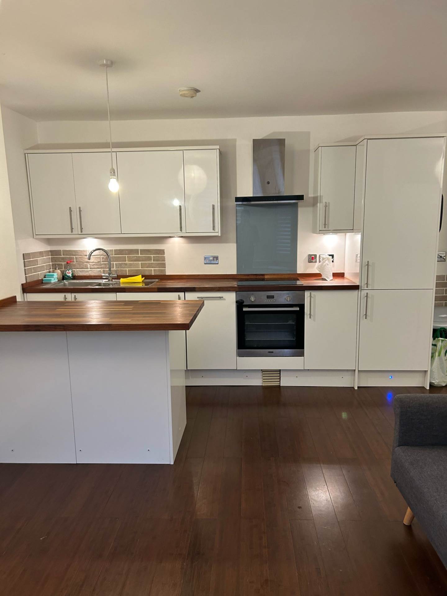 2 bed Apartment for rent in London. From Farrell Lewis Estates