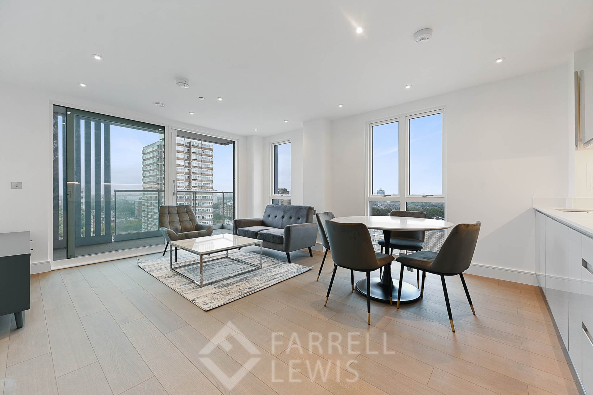 2 bed Apartment for rent in London. From Farrell Lewis Estates