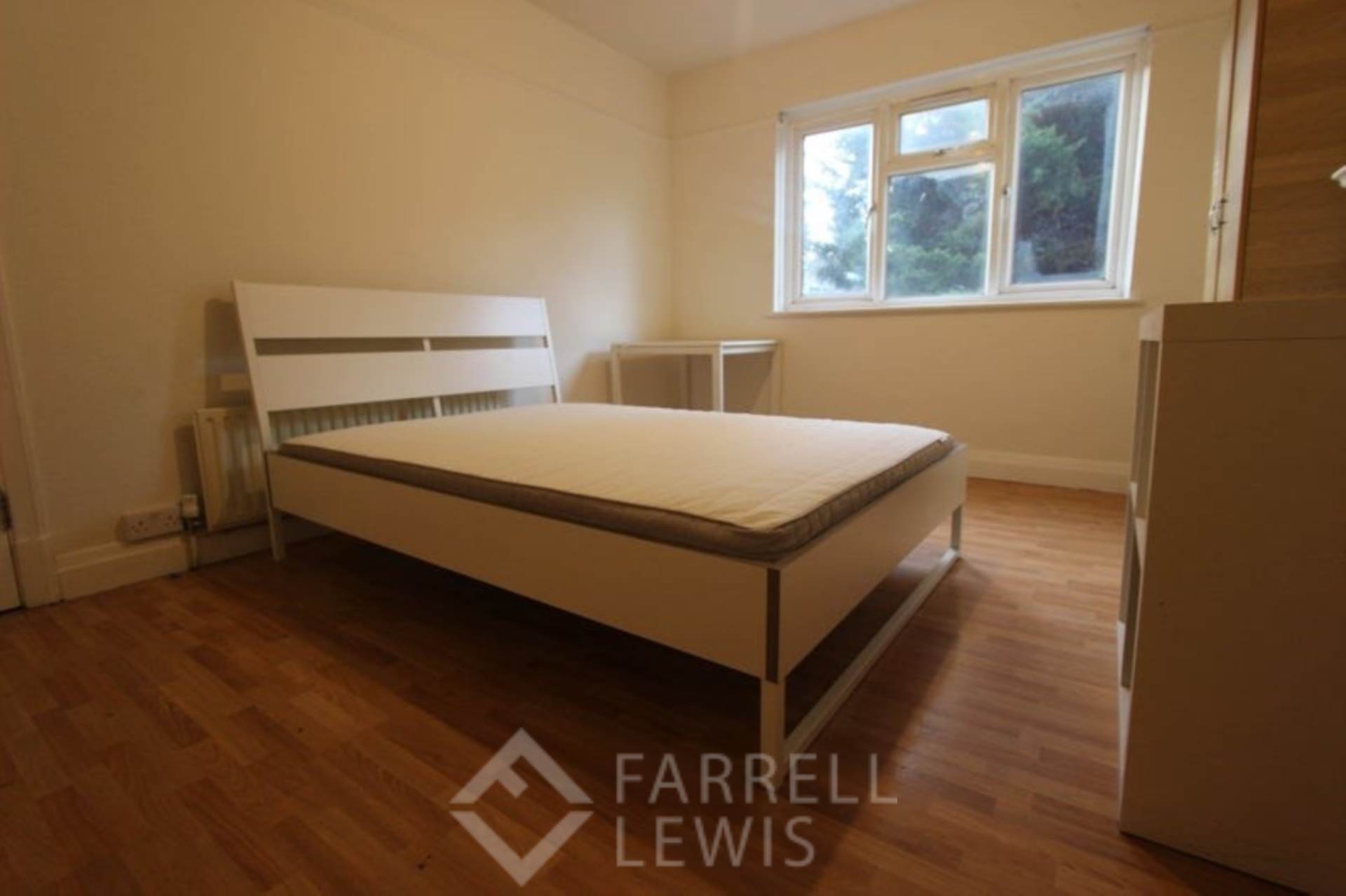 1 bed House Share for rent in London. From Farrell Lewis Estates