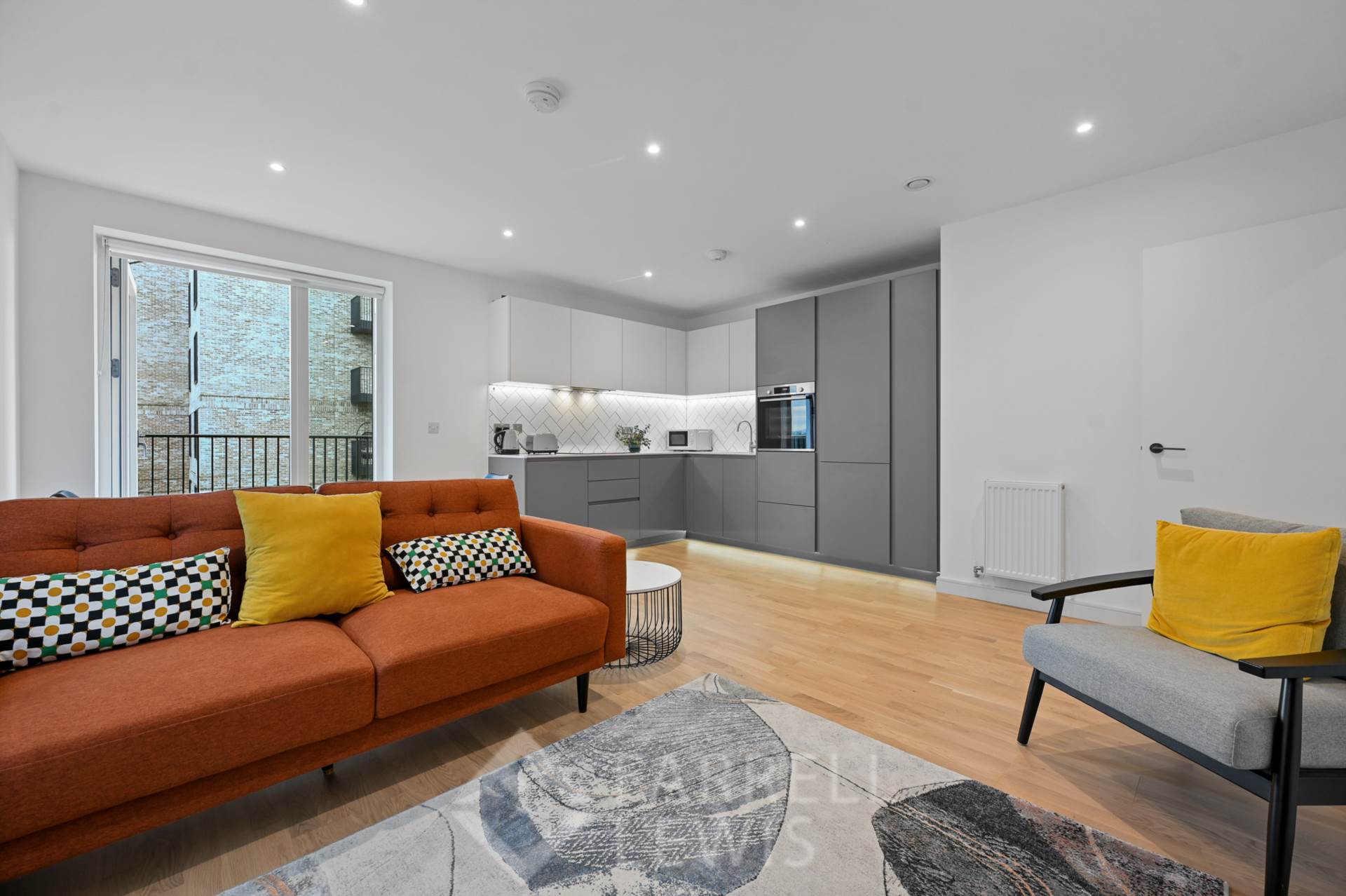 2 bed Apartment for rent in Southall. From Farrell Lewis Estates