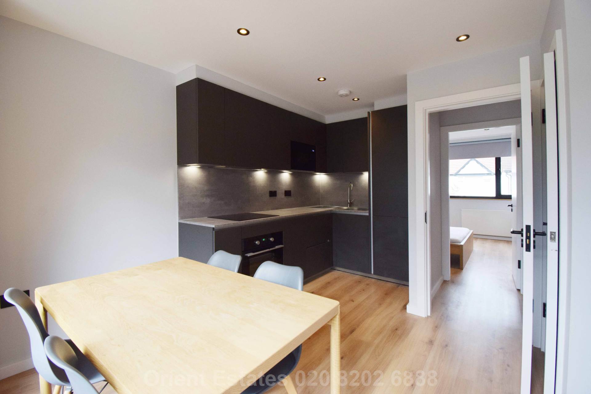 2 bed 1st Floor Flat for rent in London. From Orient Estates