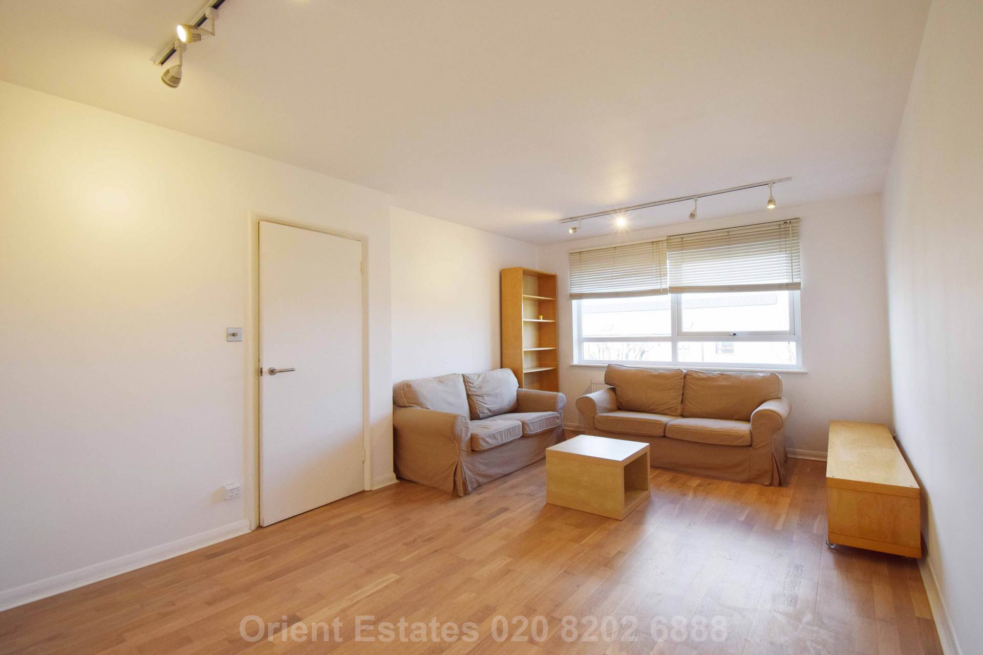 1 bed 1st Floor Flat for rent in Friern Barnet. From Orient Estates