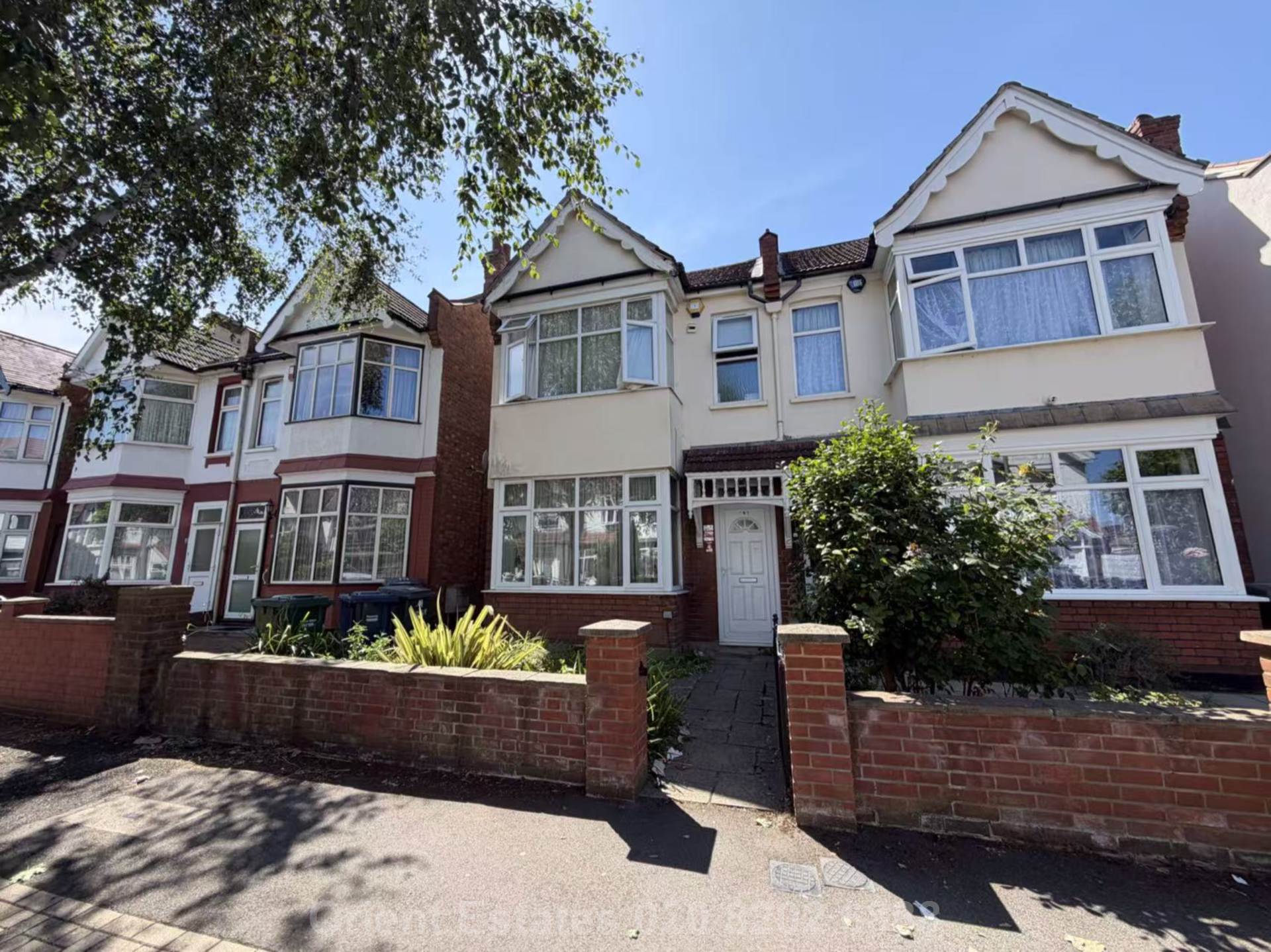3 bed Semi Detached for rent in London. From Orient Estates