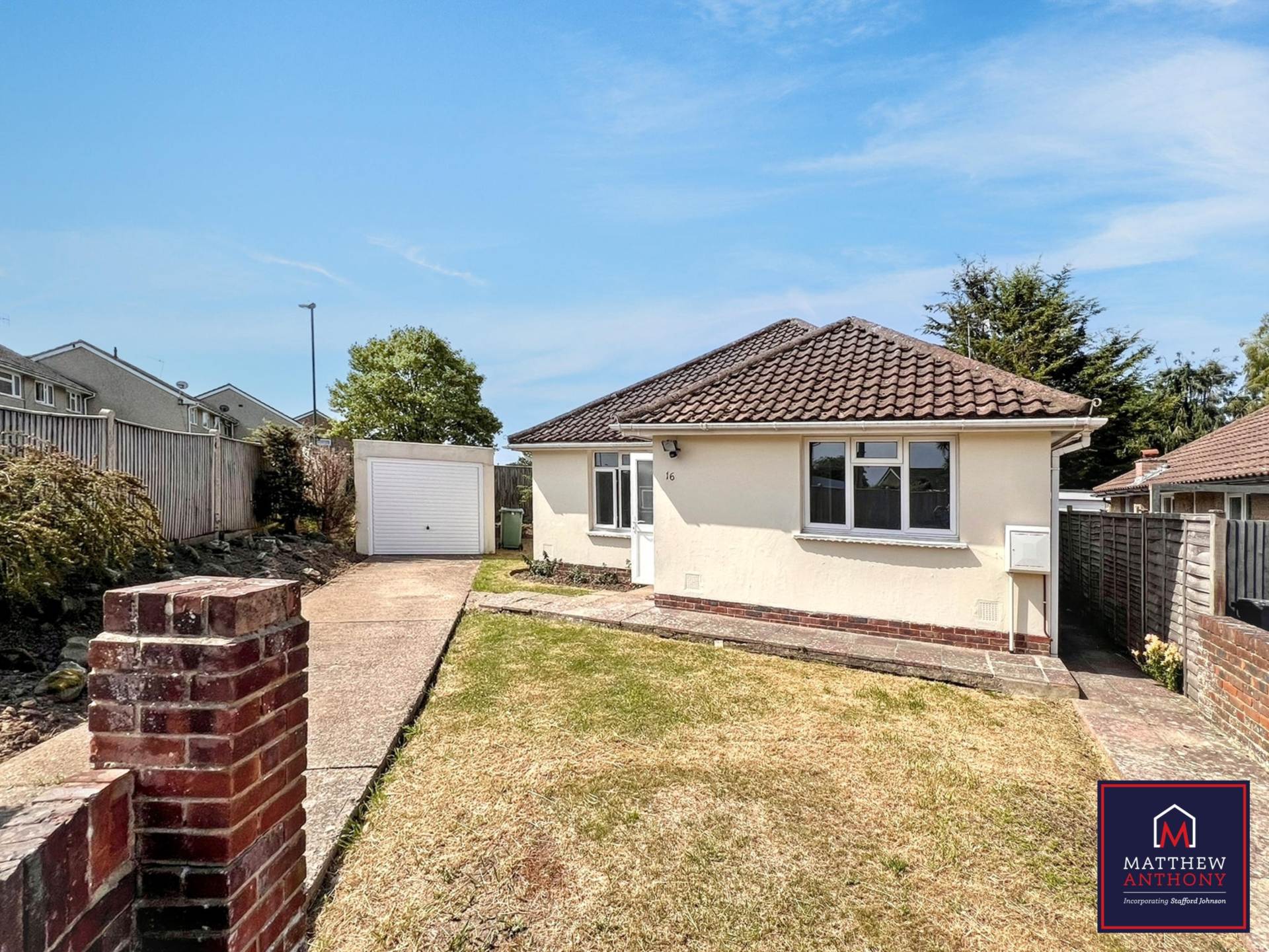 3 bed Detached bungalow for rent in Lancing. From Matthew Anthony Estate Agency
