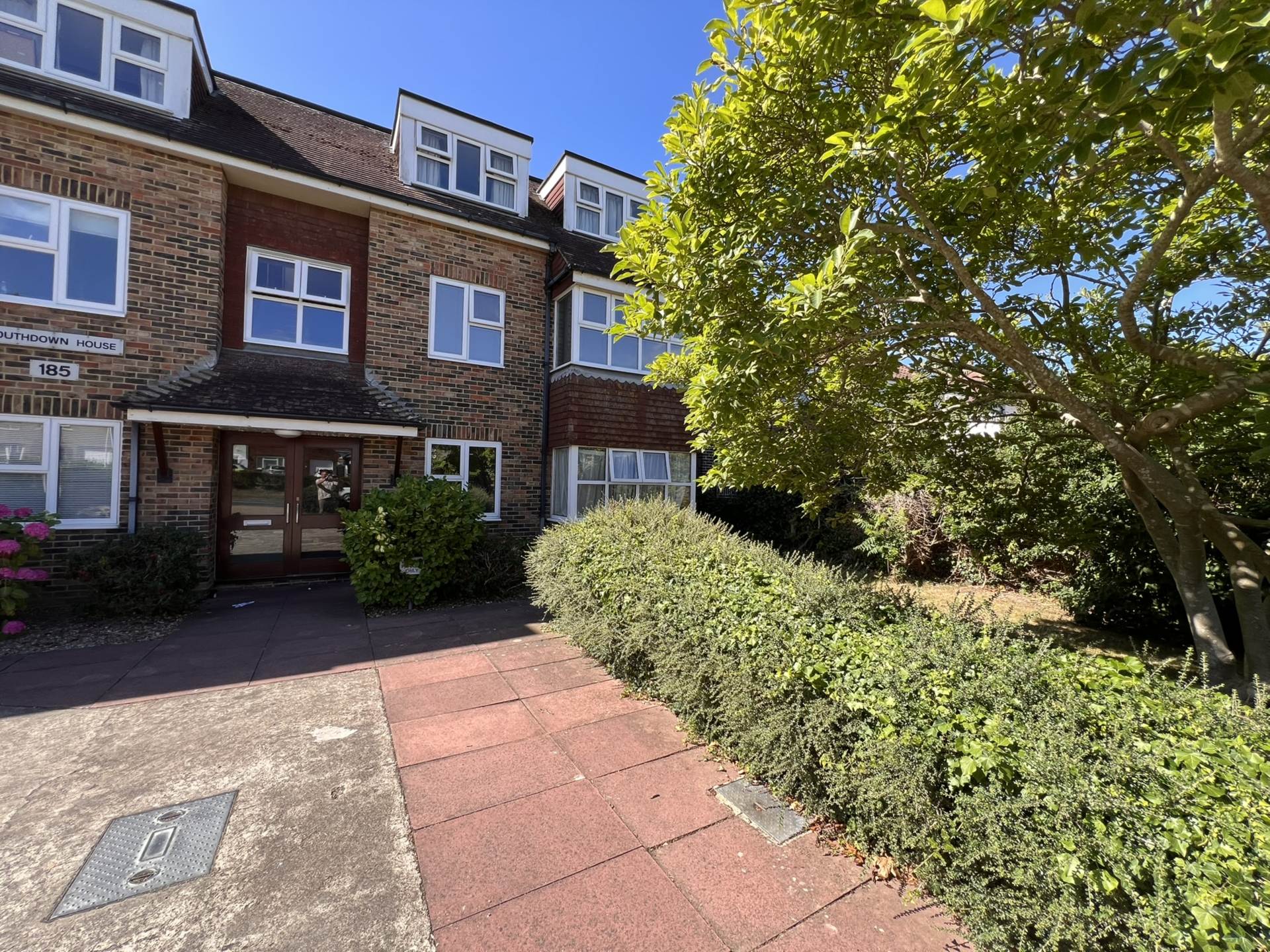 1 bed 1st Floor Flat for rent in Worthing. From Matthew Anthony Estate Agency