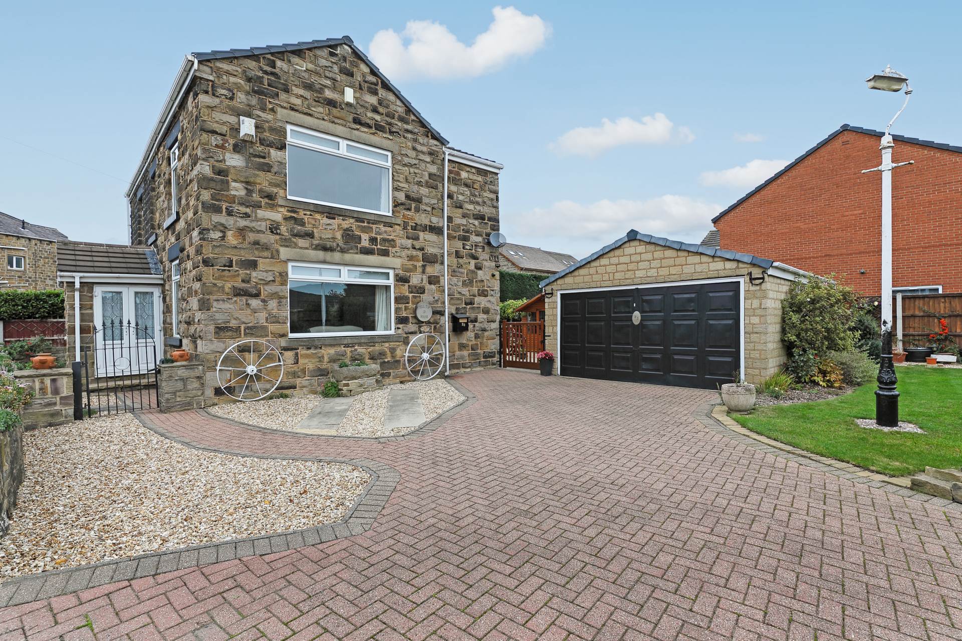 3 bed Detached for rent in Wakefield. From Shaun Mellor Property