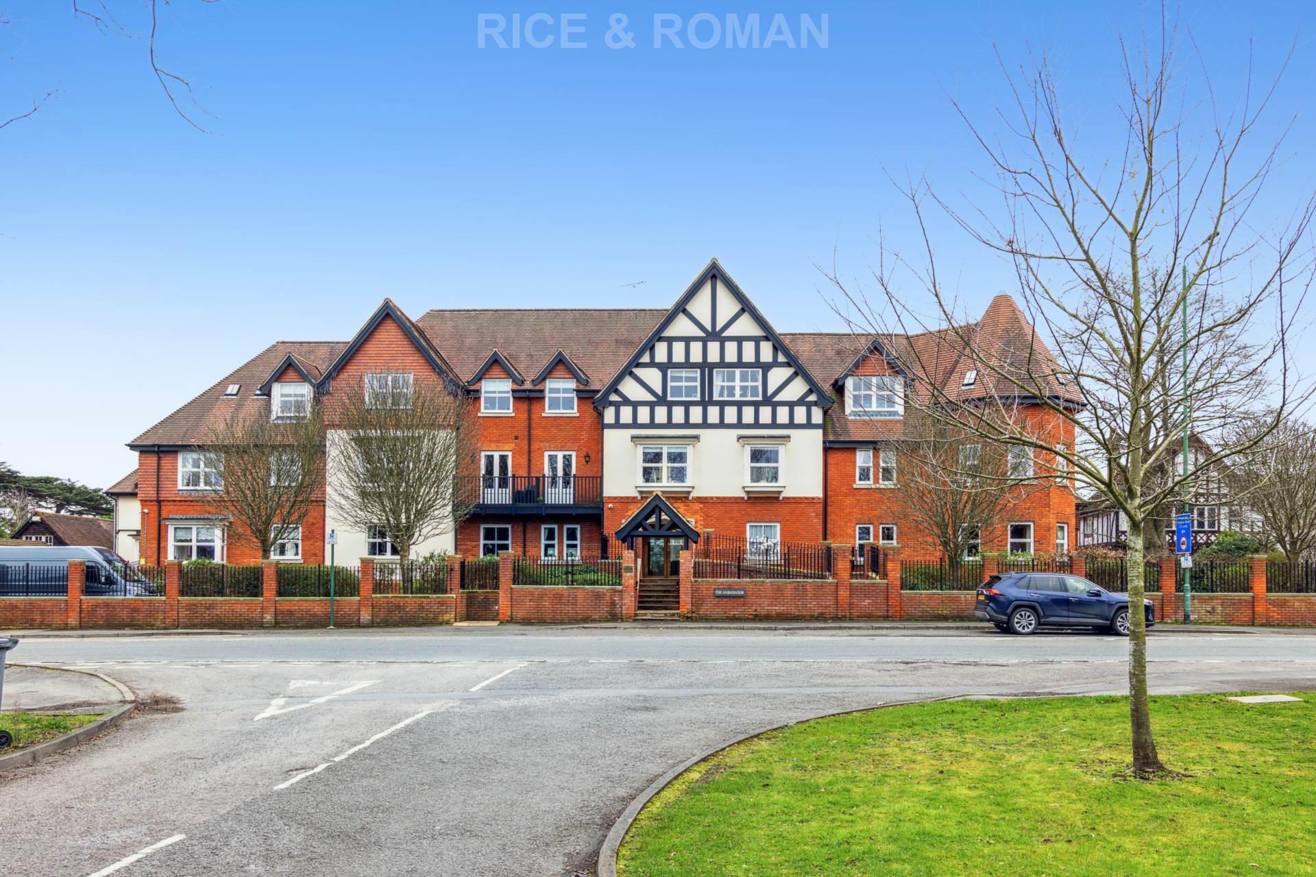 1 bed Reteirment property for rent in Ascot. From Rice & Roman