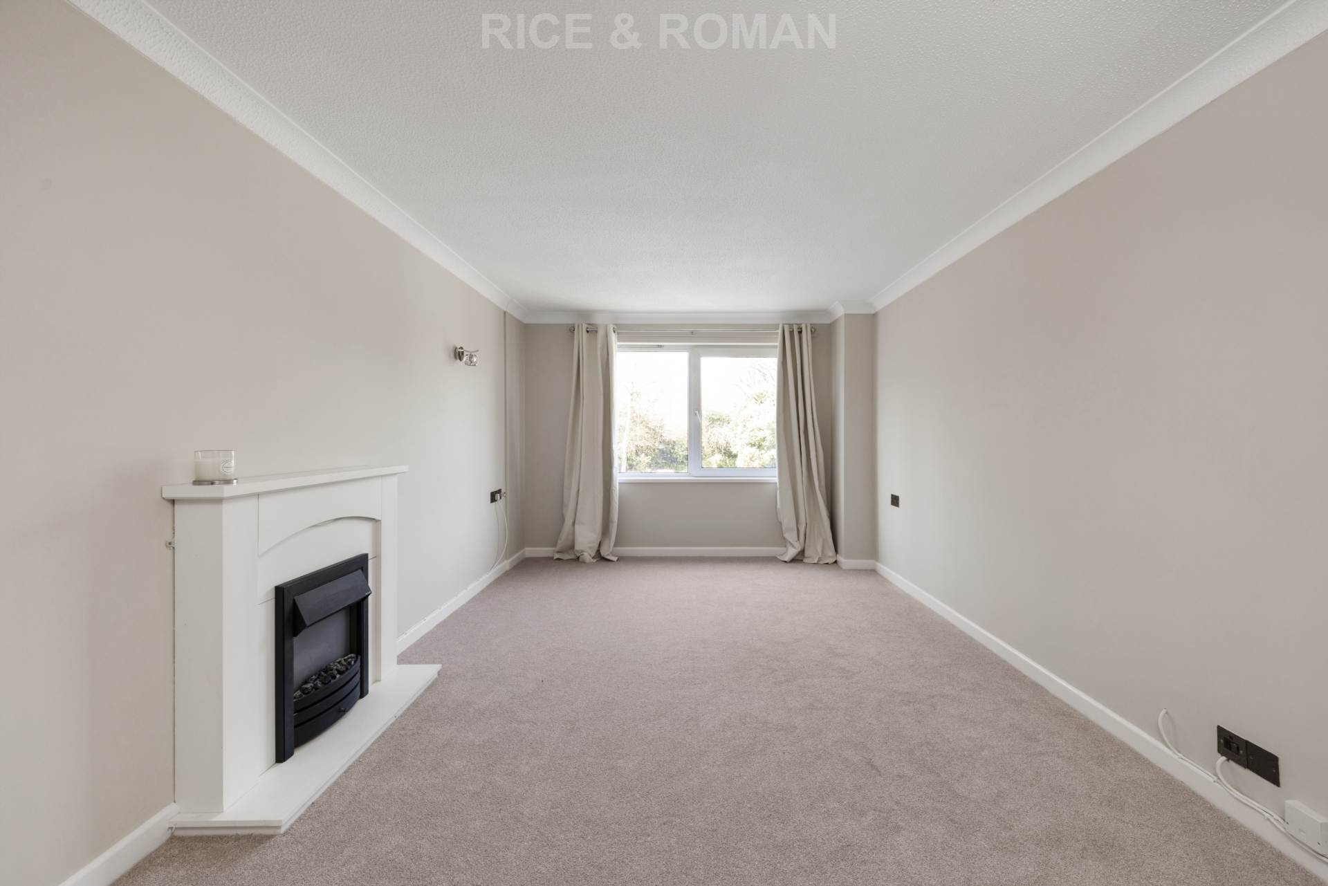 1 bed Reteirment property for rent in Woking. From Rice & Roman