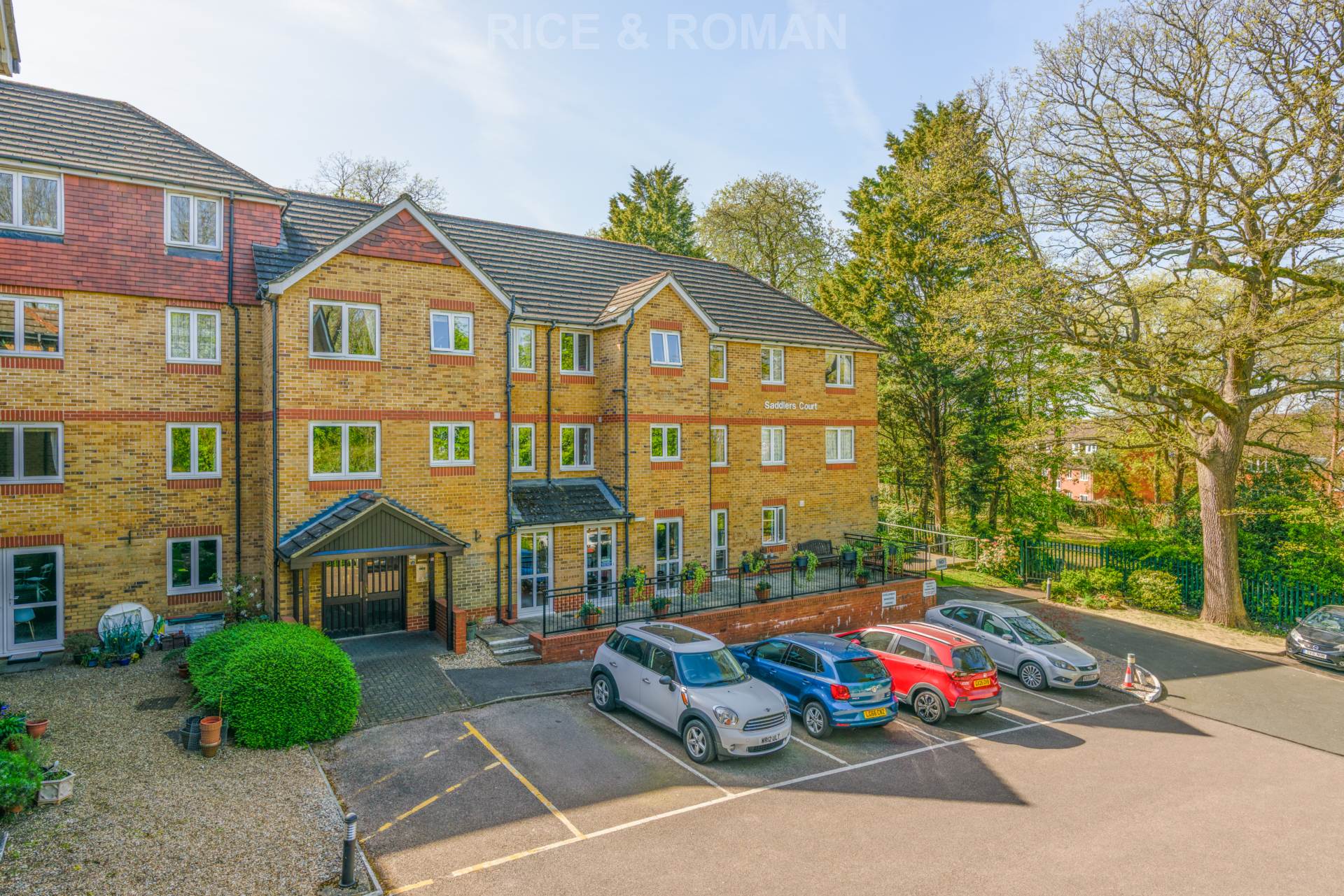 1 bed Reteirment property for rent in Epsom. From Rice & Roman
