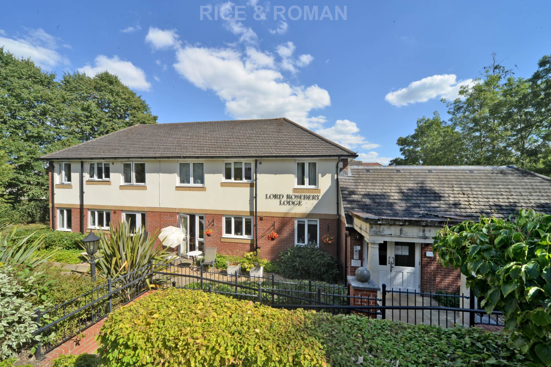1 bed Reteirment property for rent in Epsom. From Rice & Roman