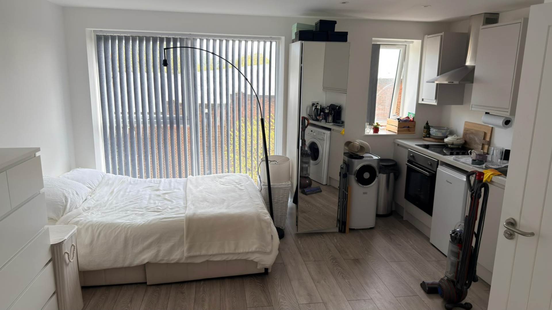 1 bed Studio for rent in London. From Ashley Samuel - London - West