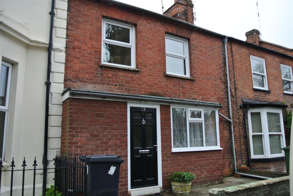 3 bed Mid Terraced House for rent in Royal Leamington Spa. From Hawkesford - Leamington Spa