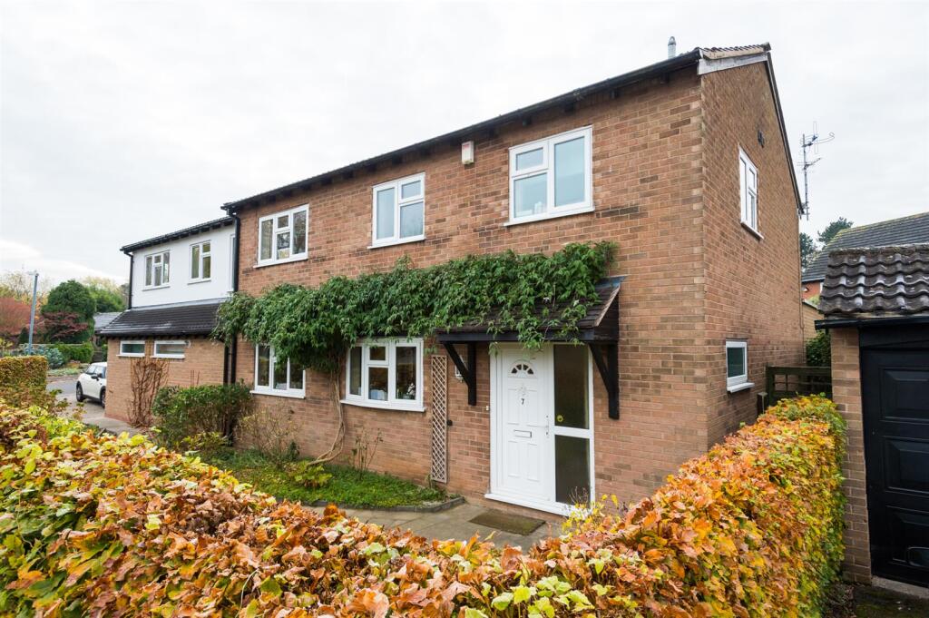 5 bed Detached for rent in Warwick. From Hawkesford - Leamington Spa 5 bed Detached for rent in Warwick. From Hawkesford - Leamington Spa