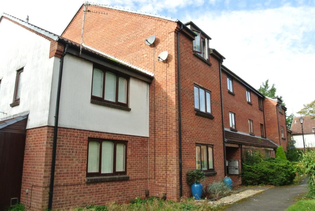 2 bed Apartment for rent in Warwick. From Hawkesford - Leamington Spa