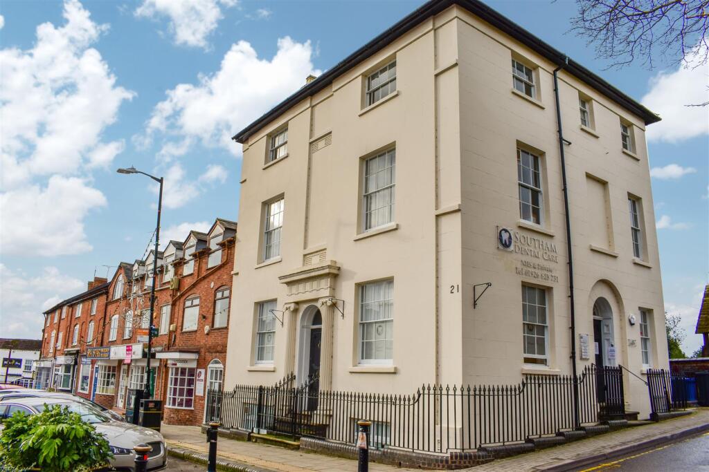 2 bed Apartment for rent in Southam. From Hawkesford - Leamington Spa