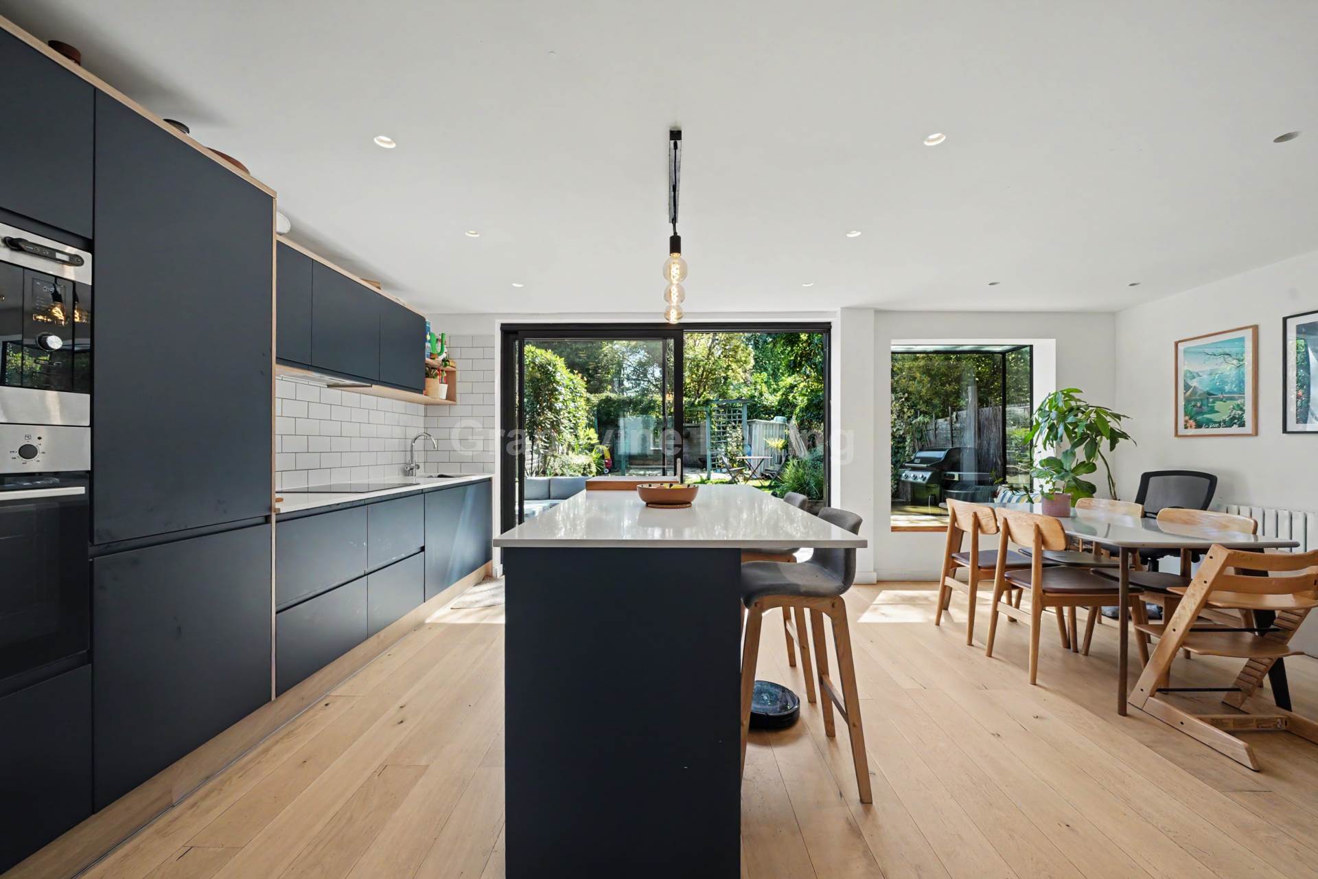 3 bed Mid Terraced House for rent in London. From Grapevine Residential Lettings